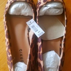 Torrid flat  shoes